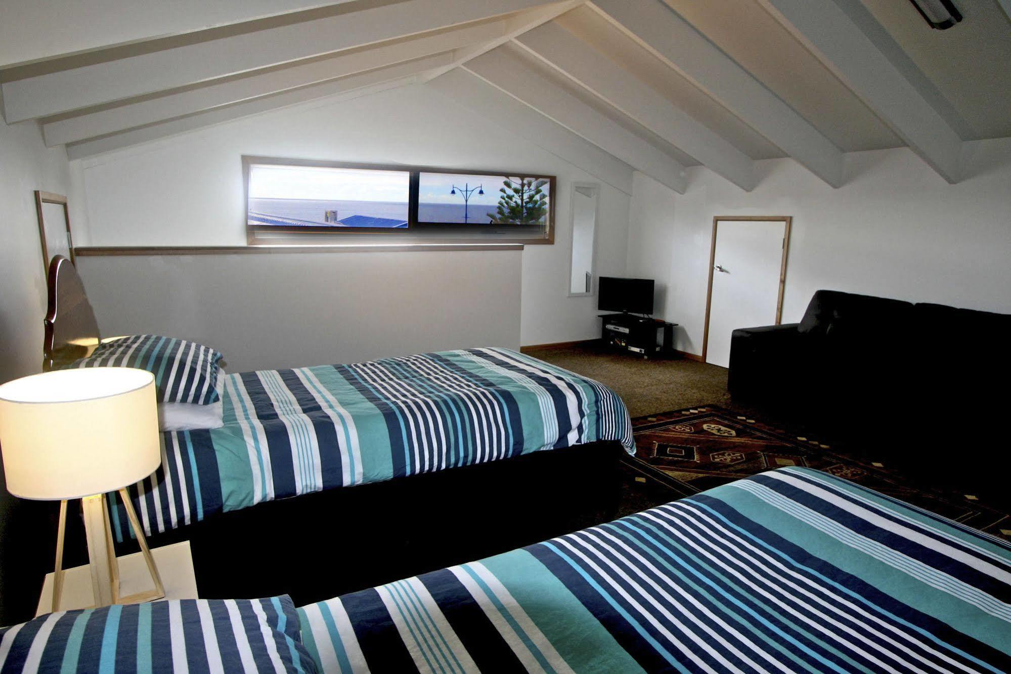 Penguin Beachfront Apartments Zewnętrze zdjęcie